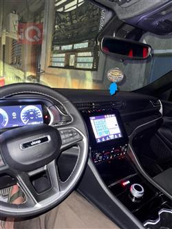 جیپ گراند شیرۆکی